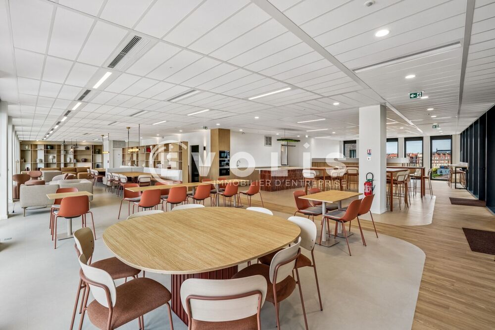   Bureaux - A LOUER - 4 200 m² divisibles à partir de 284 m² Ivry sur seine