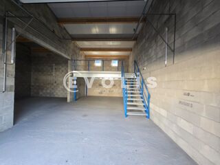   Locaux d'activité - A VENDRE - 344 m² divisibles à partir de 164 m² Brieres les scelles