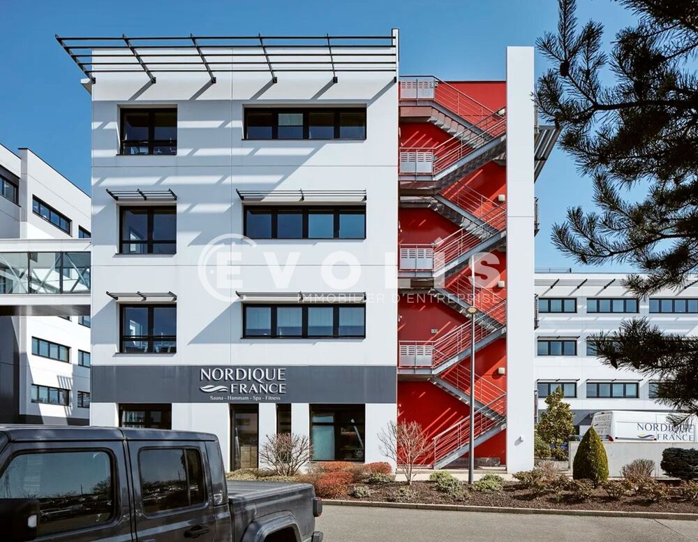   Bureaux - A LOUER - 1 190 m² non divisibles St priest