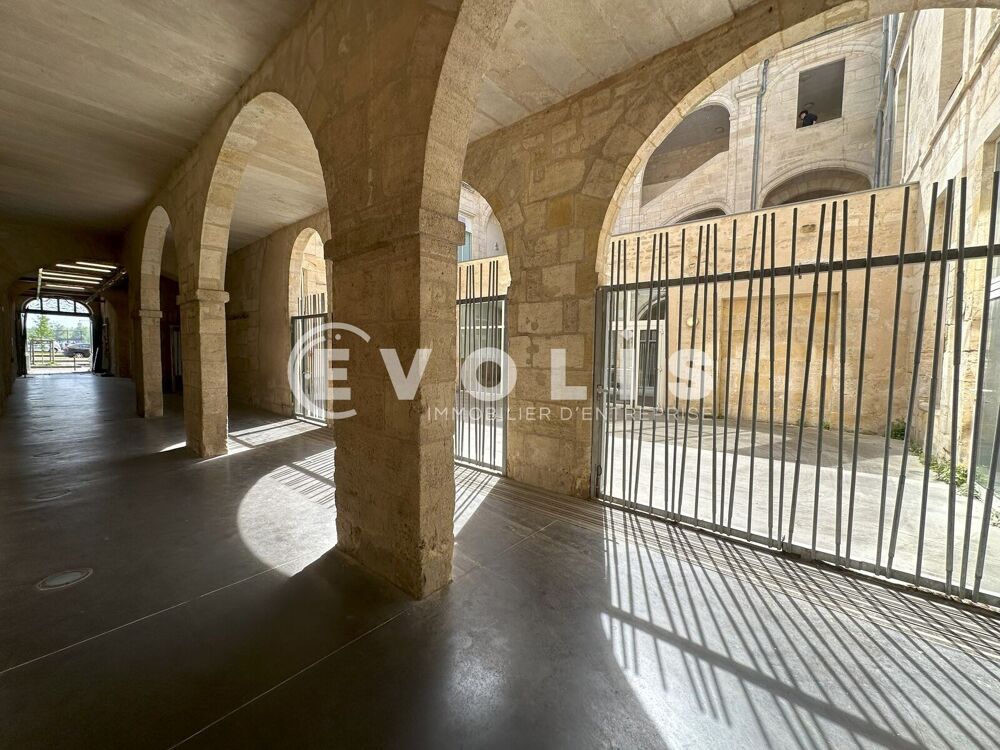  Locaux commerciaux - A LOUER - 3 375 m² divisibles à partir de 130 m² Bordeaux