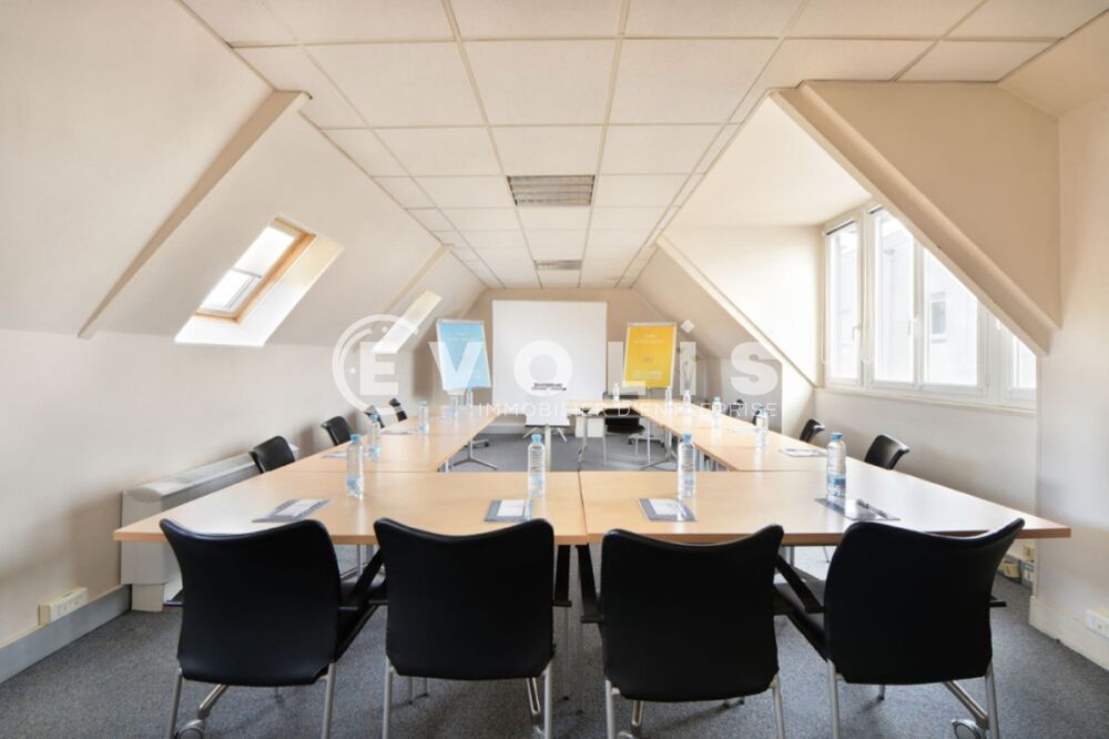   Bureaux - A LOUER - 40 m² non divisibles Paris 3