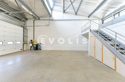   LOCAL A LOUER - 199 m² non divisibles 