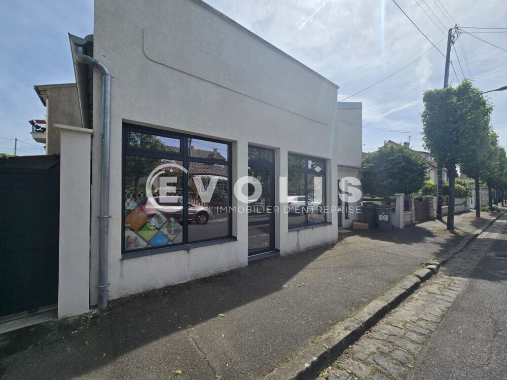   Locaux commerciaux - A VENDRE - 166 m² non divisibles 
