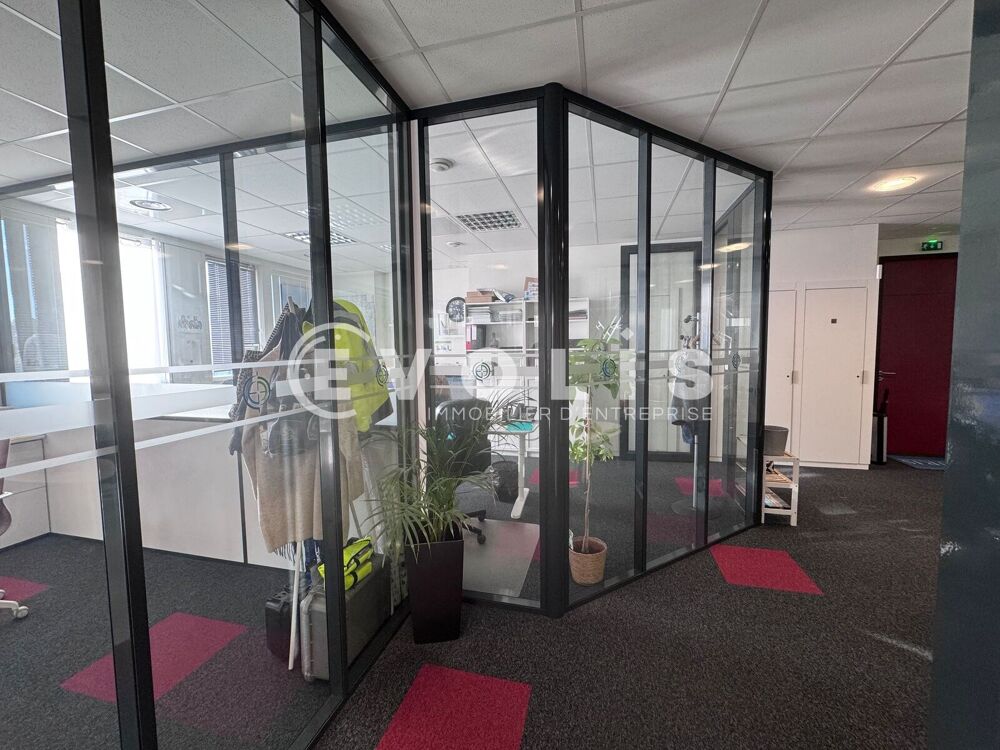   Bureaux - A LOUER - 220 m² non divisibles Lyon 7