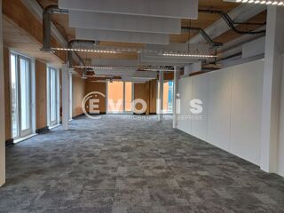   IMMEUBLE BOIS - HAUTE BORNE - 2 432 m² non divisibles Villeneuve d'ascq