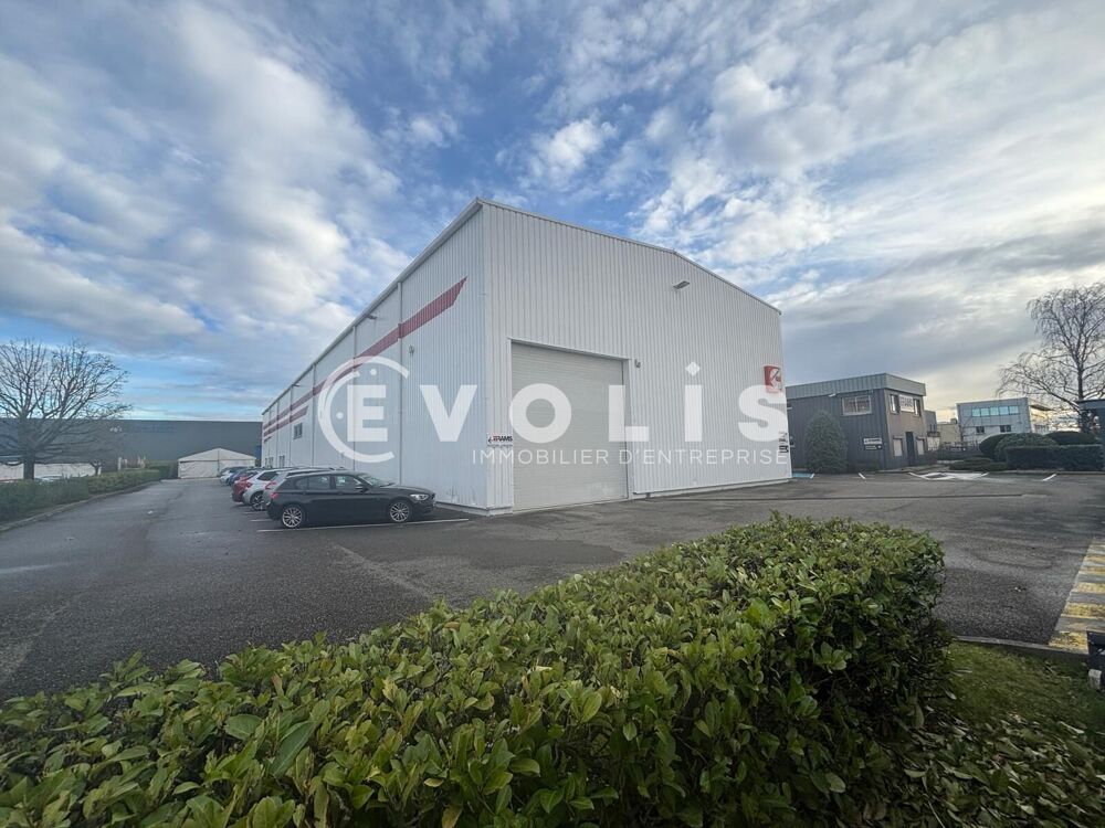   A vendre locaux indépendant CHASSIEU - 4 537 m² divisibles à partir de 2041,2 m² Chassieu