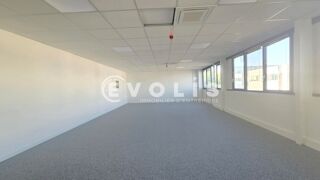   Locaux d'activité - A LOUER - 1 115 m² divisibles à partir de 444 m² Fresnes