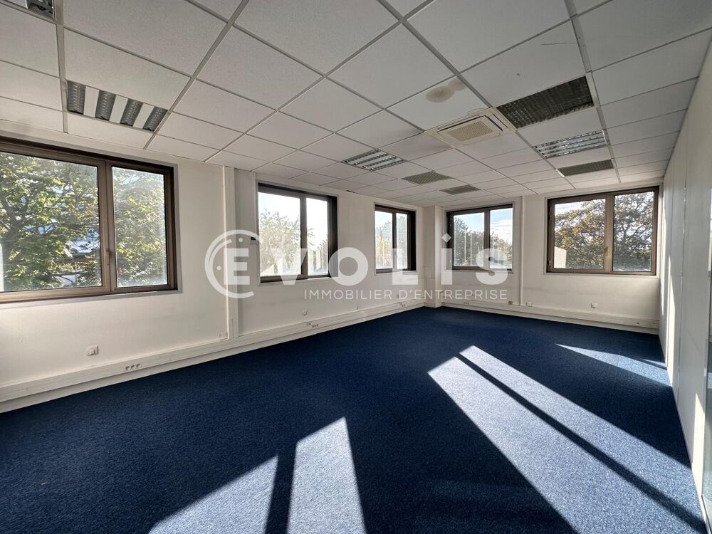   Bureaux - A LOUER - 1 431 m² divisibles à partir de 240 m² Nanterre