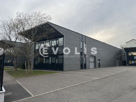 A vendre &agrave; VENISSIEUX - 502 m&sup2; non divisibles 710000 69200 Venissieux
