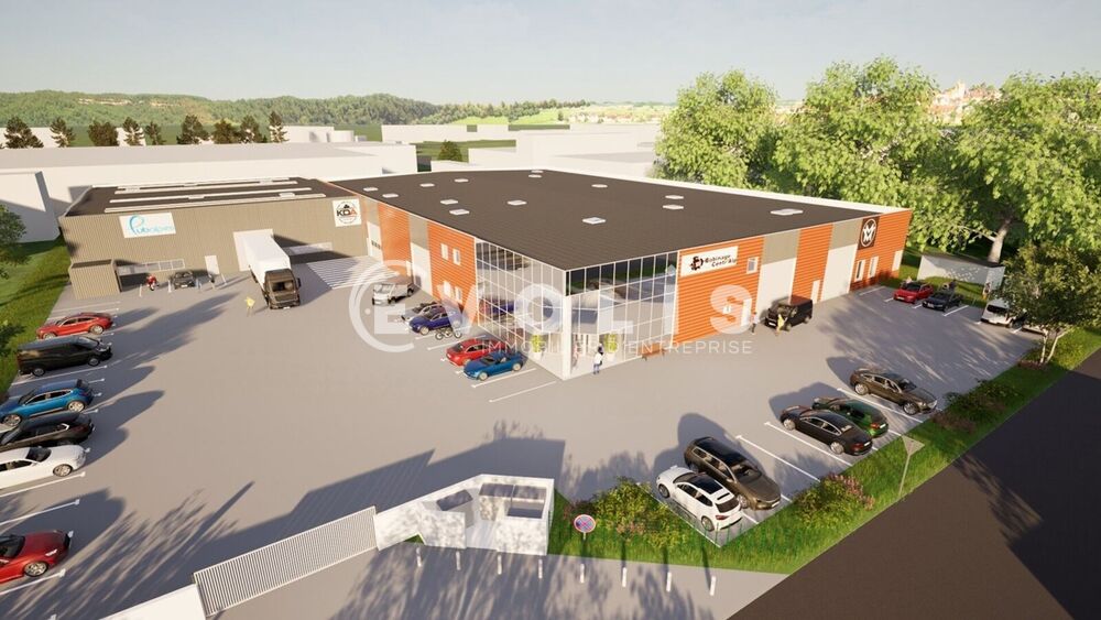   Locaux d'activité - A VENDRE - 1 305 m² non divisibles 