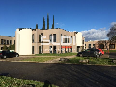 Bureaux - A LOUER - 327 m&sup2; divisibles &agrave; partir de 200 m&sup2; 3815 69200 Venissieux