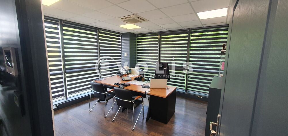   Bureaux - A LOUER - 130 m² non divisibles 