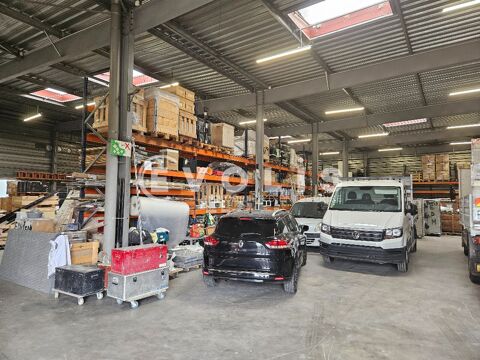   Locaux d'activité - A LOUER - 815 m² non divisibles 