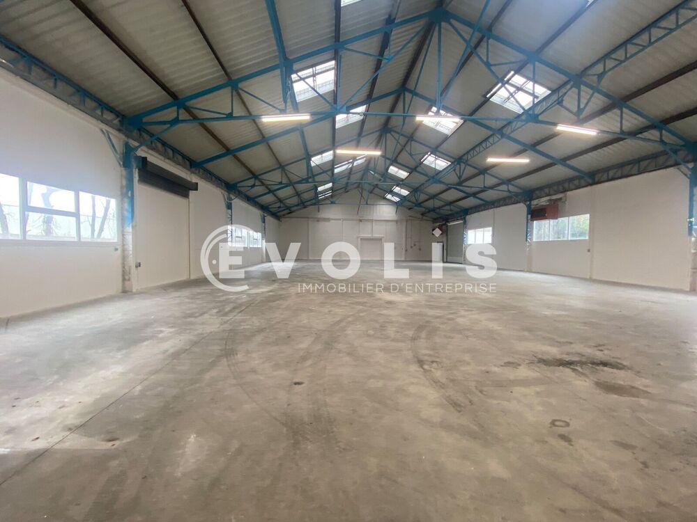   Locaux d'activité - A LOUER - 1 735 m² divisibles à partir de 850 m² Noisy le sec