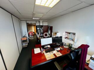   Bureaux - A VENDRE - 138 m² non divisibles Evry-courcouronnes