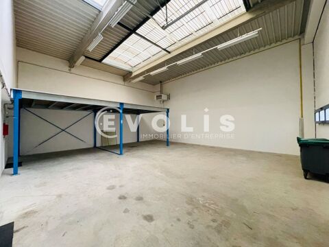   LOCAUX RENOVES - 1 012 m² divisibles à partir de 187 m² 