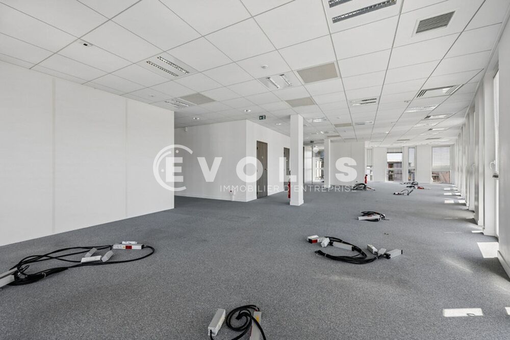  Bureaux - A LOUER - 252 m² non divisibles Nogent sur marne