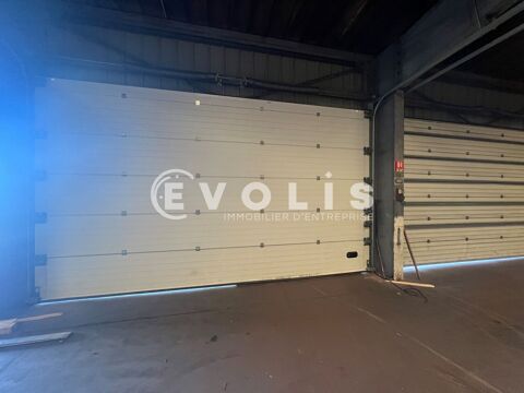  Locaux d'activité - A LOUER - 900 m² non divisibles 