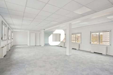 Bureaux - A LOUER - 185 m&sup2; non divisibles 5088 92130 Issy les moulineaux