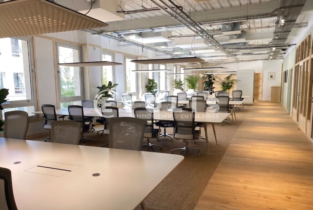   Bureaux - A LOUER - 262 m² non divisibles 