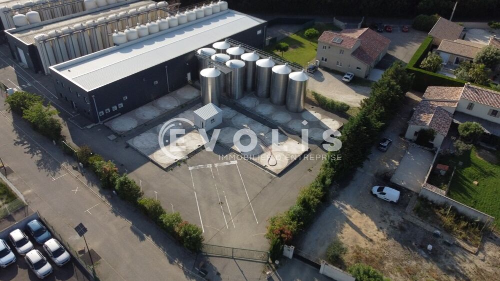   Locaux d'activité - A VENDRE - 2 154 m² divisibles à partir de 455 m² Piolenc