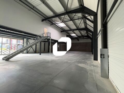 Locaux d'Activit&eacute;s - A LOUER - 6&nbsp;299 m&sup2; divisibles &agrave; partir de 293 m&sup2; 52511 33370 Tresses