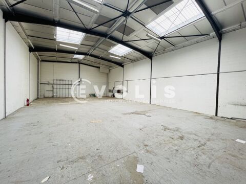   Locaux d'activité - A LOUER - 597 m² divisibles à partir de 208 m² 