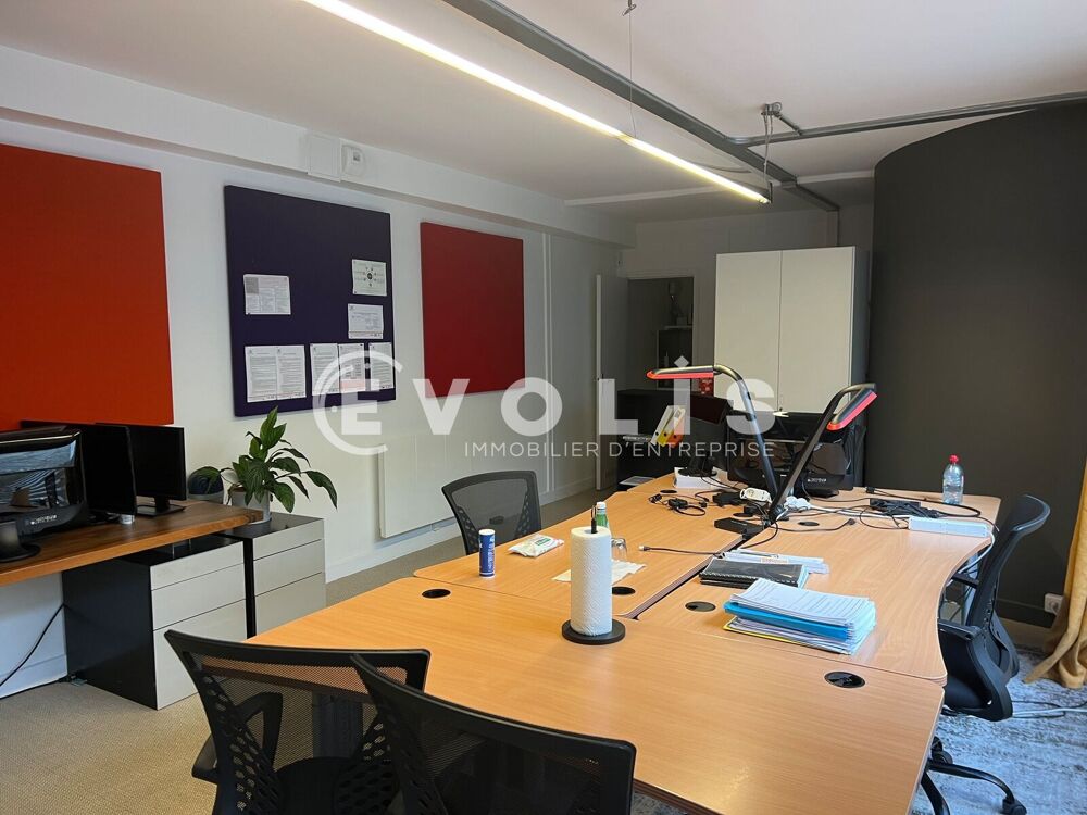   Bureaux - A LOUER - 140 m² divisibles à partir de 35 m² 