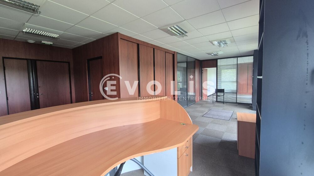   Bureaux - A LOUER - 65 m² non divisibles Magny le hongre