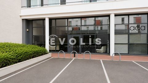 Bureaux - A LOUER - 251 m&sup2; non divisibles 4000 94200 Ivry sur seine
