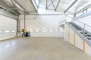   Locaux d'activité - A LOUER - 372 m² divisibles à partir de 173 m² Lyon 8
