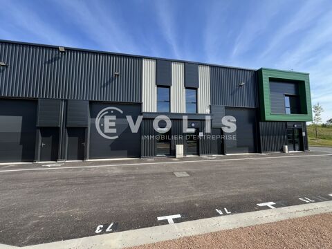   A LOUER à VILLETTE D'ANTHON - 909 m² divisibles à partir de 218 m² 