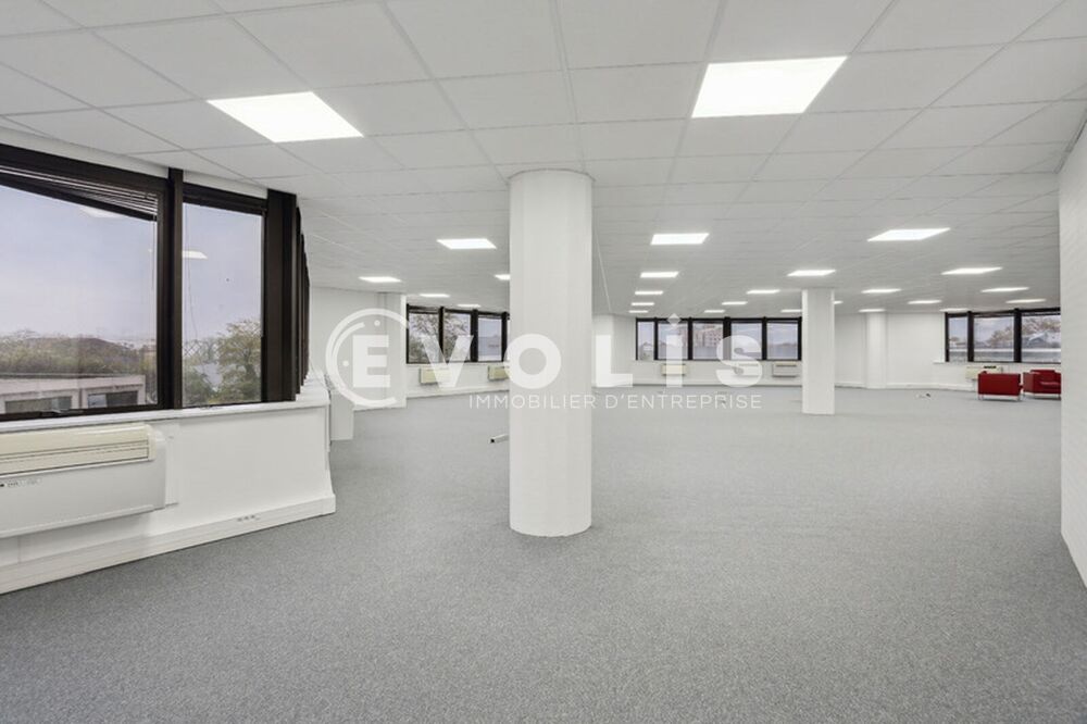   Bureaux - A LOUER - 1 234 m² divisibles à partir de 177 m² Argenteuil