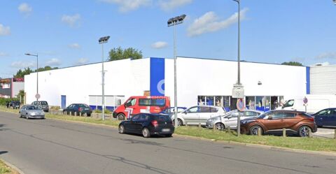 Locaux commerciaux - A LOUER - 1&nbsp;200 m&sup2; non divisibles 11667 77176 Savigny le temple