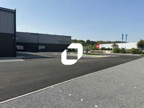 Locaux Commerciaux - A LOUER - 2&nbsp;160 m&sup2; divisibles &agrave; partir de 380 m&sup2; 21600 34800 Clermont l'herault