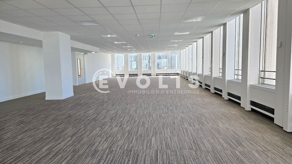   TOUR ATLANTIQUE - 1 034 m² non divisibles Puteaux