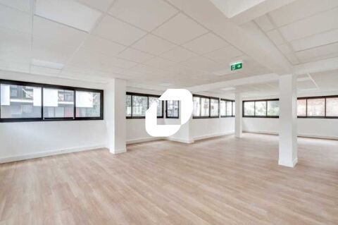 Bureaux - A LOUER - 224 m&sup2; non divisibles 8135 75015 Paris