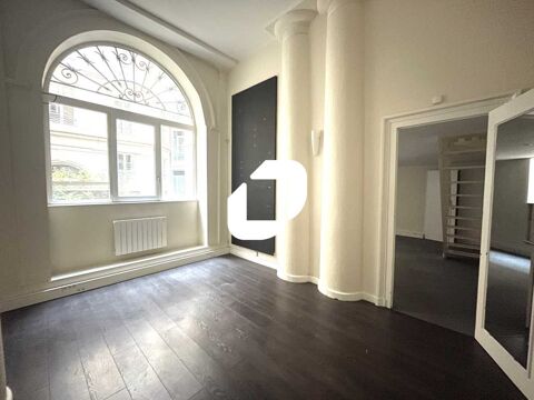 Bureaux id&eacute;alement situ&eacute;s au coeur de Lyon 1er - 232 m&sup2; divisibles &agrave; partir de 89 m&sup2; 3886 69001 Lyon