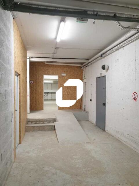 Entrep&ocirc;ts - A LOUER - 261 m&sup2; divisibles &agrave; partir de 10 m&sup2; 4542 94270 Le kremlin bicetre