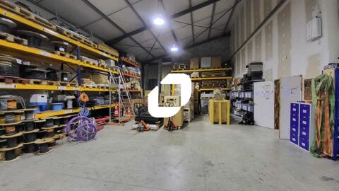 Locaux d'Activit&eacute;s - A LOUER - 490 m&sup2; non divisibles 3757 33610 Canejan