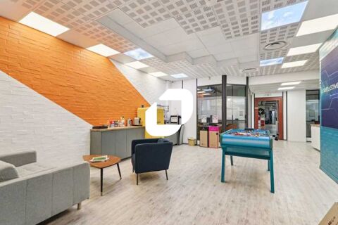 ACCES P.M.R. - 708 m&sup2; non divisibles 2200000 92700 Colombes