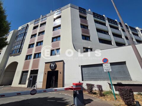   Bureaux - A LOUER - 604 m² divisibles à partir de 25 m² 