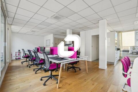 Bureaux - A LOUER - 111 m&sup2; non divisibles 4440 75014 Paris