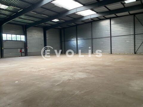   Locaux d'activité - A LOUER - 1 741 m² non divisibles 