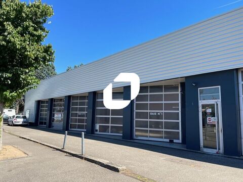 Locaux d'Activit&eacute;s - A LOUER - 740 m&sup2; non divisibles 7500 69200 Venissieux