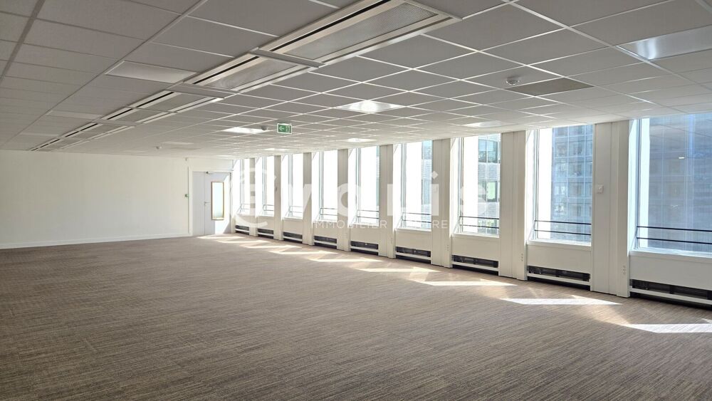   TOUR ATLANTIQUE - 1 034 m² non divisibles Puteaux