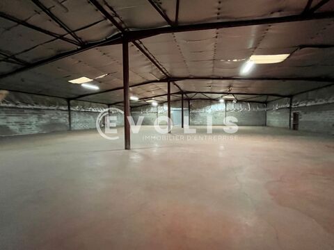   Locaux d'activité - A LOUER - 820 m² non divisibles 