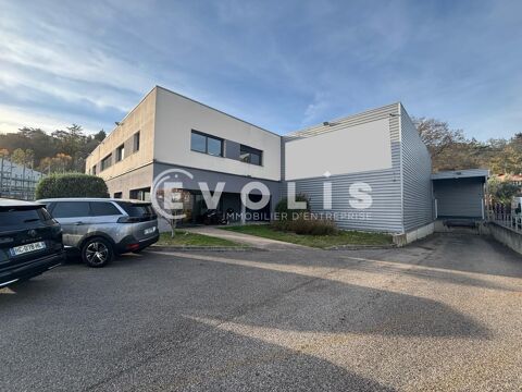 Local d'activit&eacute; de 1 352 m&sup2; ind&eacute;pendant - 1&nbsp;352 m&sup2; non divisibles 14583 69630 Chaponost