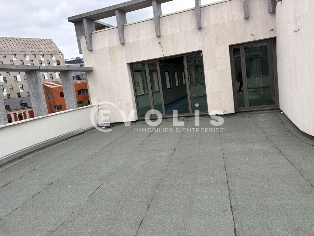   Bureaux - A LOUER - 2 787 m² divisibles à partir de 458 m² Lille