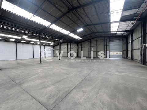 Locaux d'activit&eacute; - A LOUER - 1&nbsp;580 m&sup2; divisibles &agrave; partir de 435 m&sup2; 11850 77330 Ozoir la ferriere